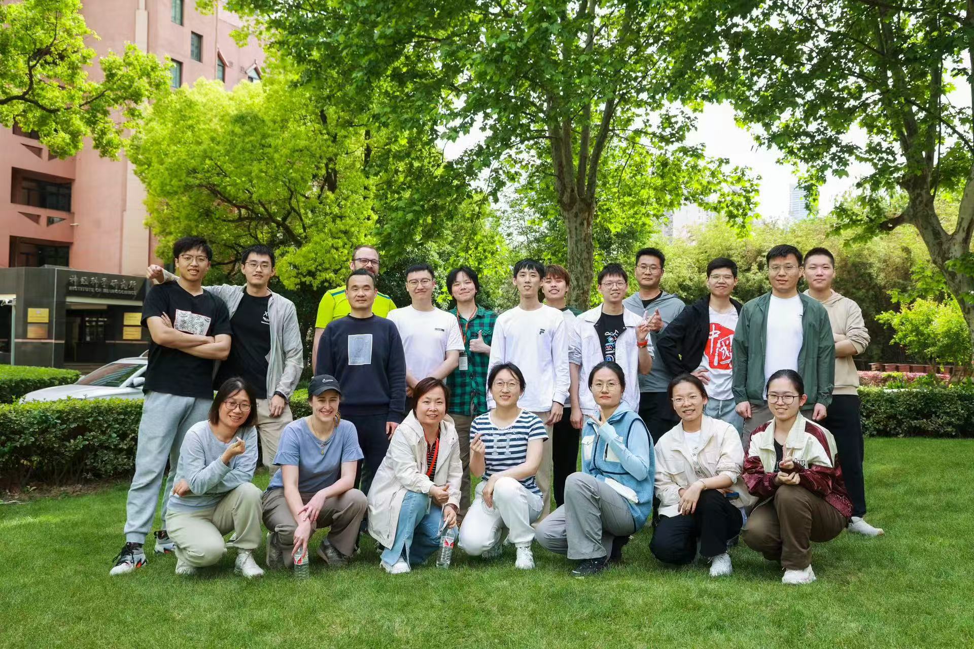 通用的占位符缩略图