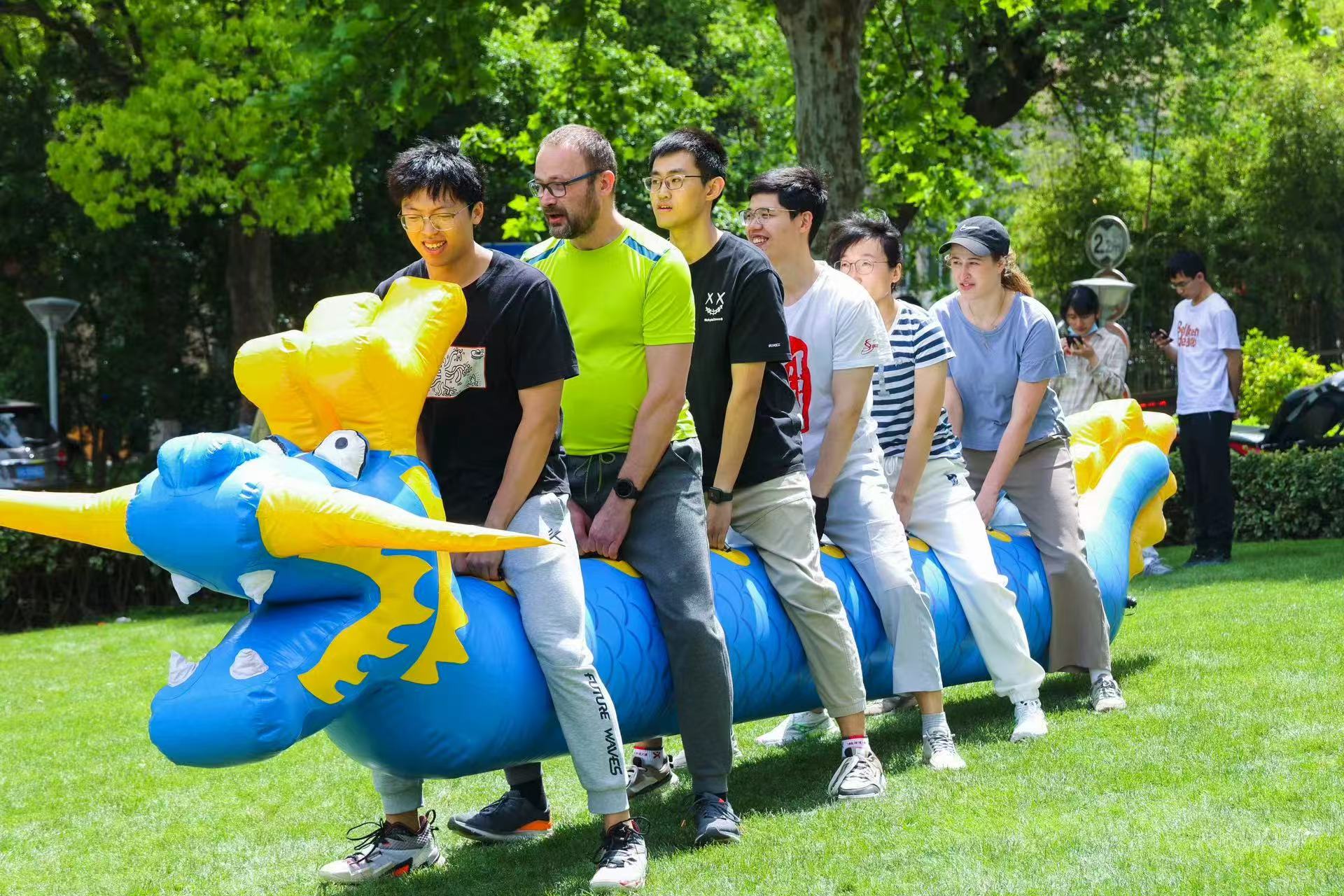 通用的占位符缩略图