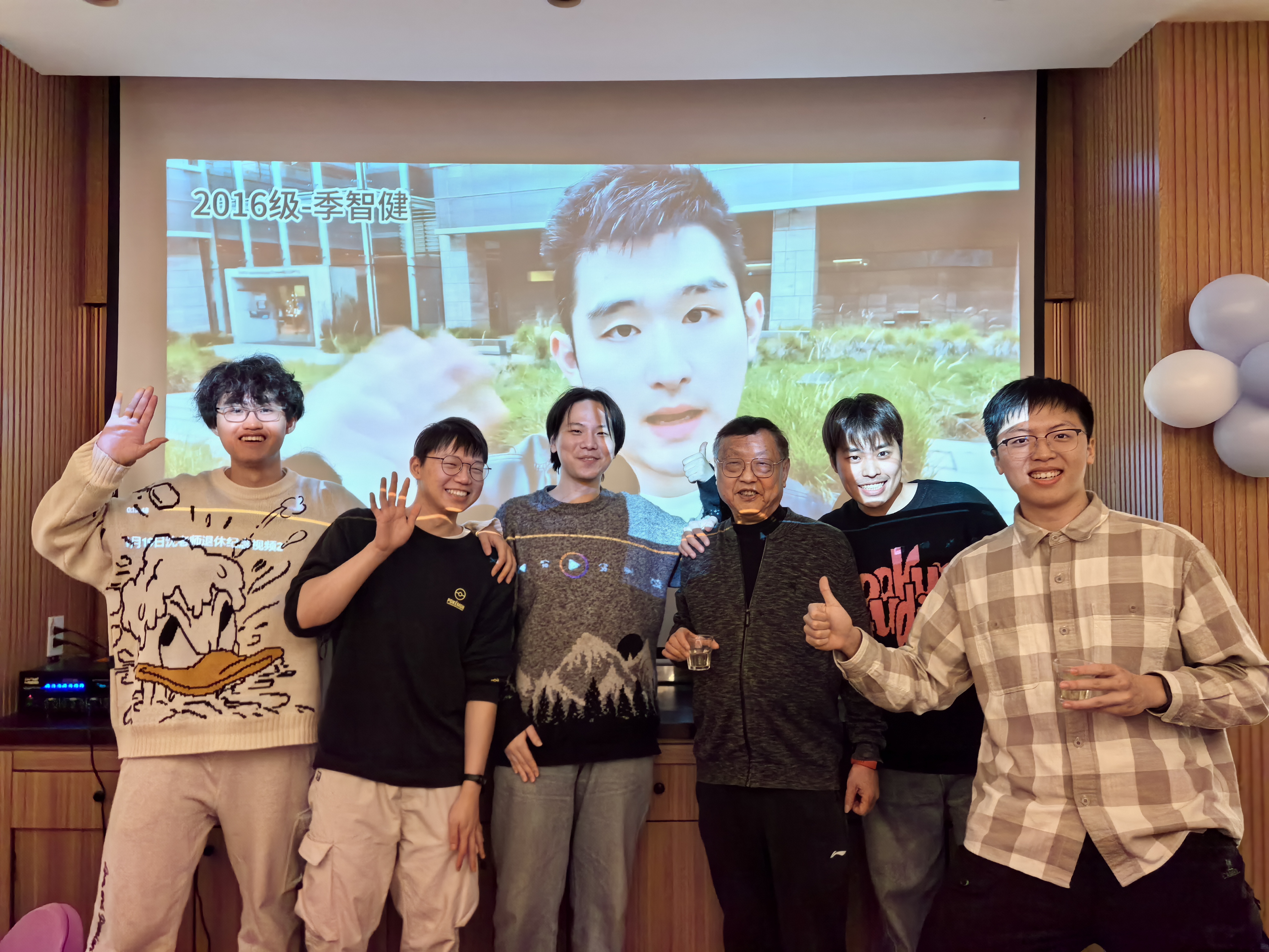 通用的占位符缩略图