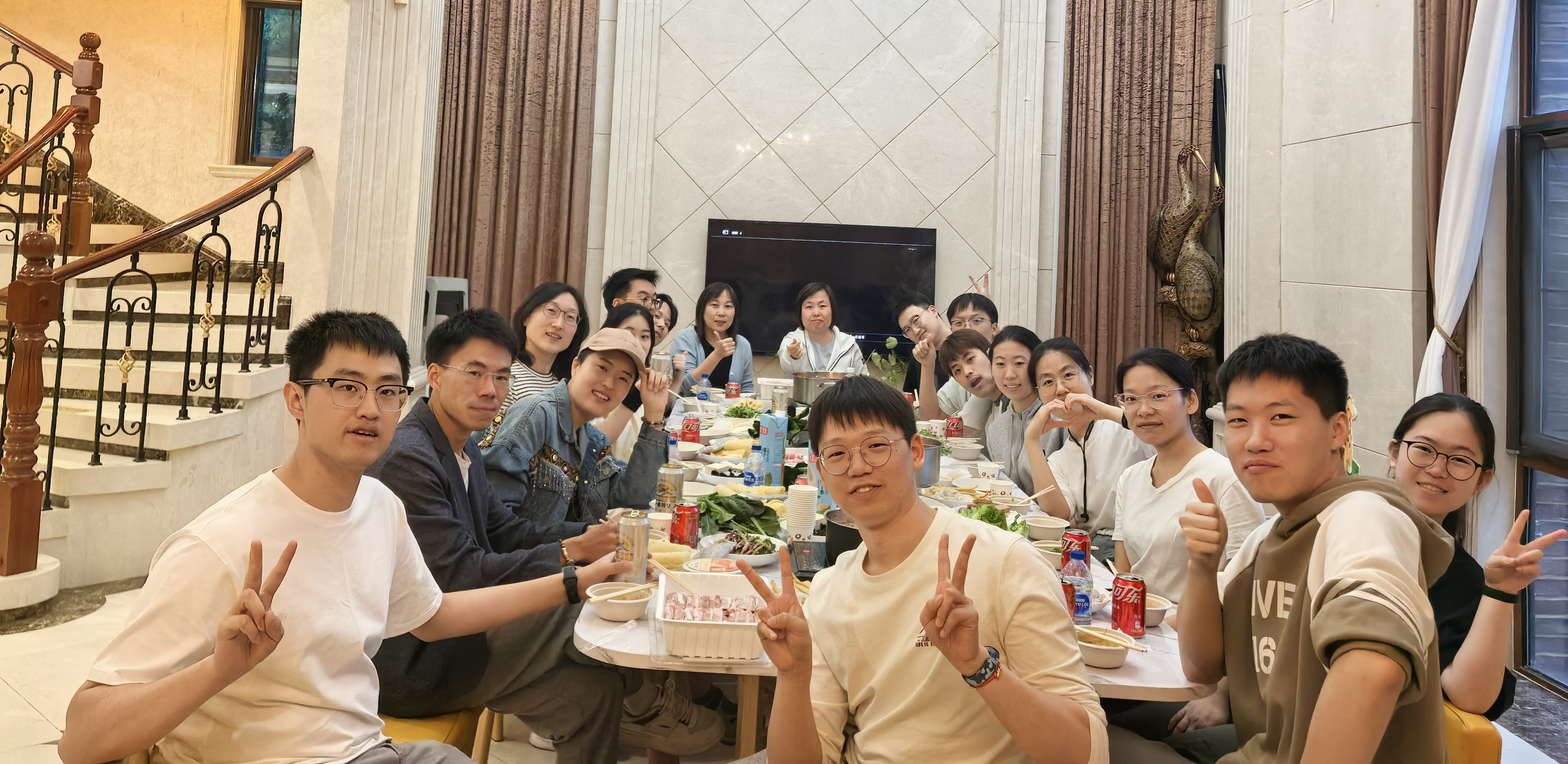 通用的占位符缩略图